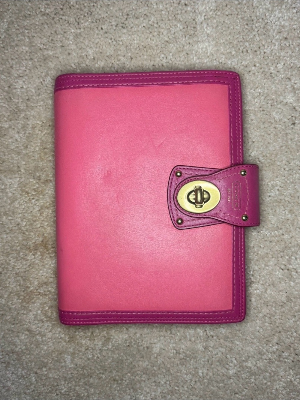 RARE Vintage Coach Pink Leather Legacy Turnlock Agenda Planner Y2K Magenta